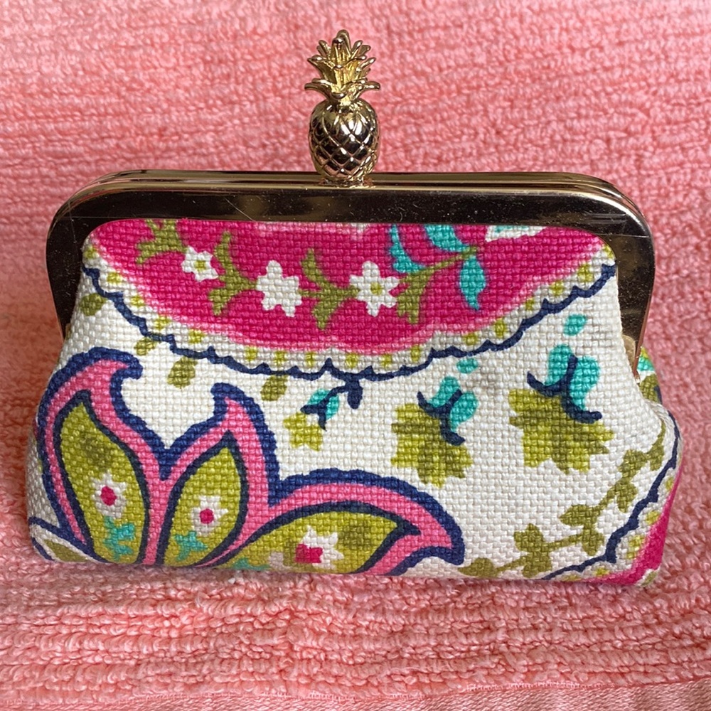 Carson Cottage Yacht Club Coinpurse by Spartina 449